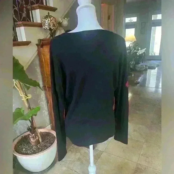 Cathy Daniel ladies Large sweater. Very good condition. Long sleeve super soft - Picture 6 of 6